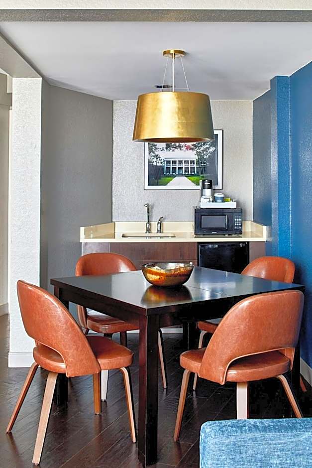 Four Points By Sheraton Tallahassee Downtown