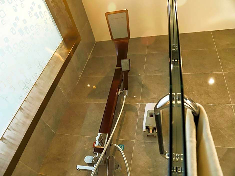 PAI Hotel Lanzhou Yantan Tianqing Park College of Arts and Sciences