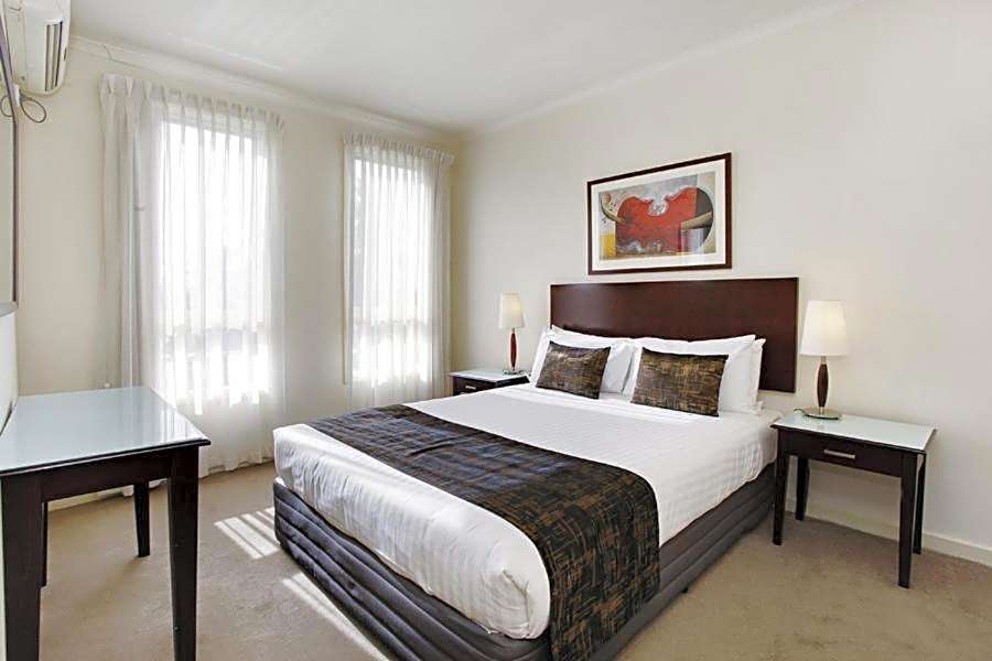 Comfort Apartments Royal Gardens