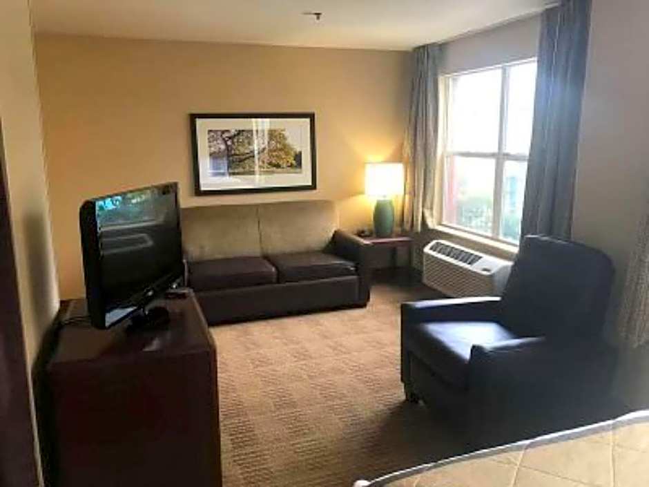 Lonestar Suites By IHG