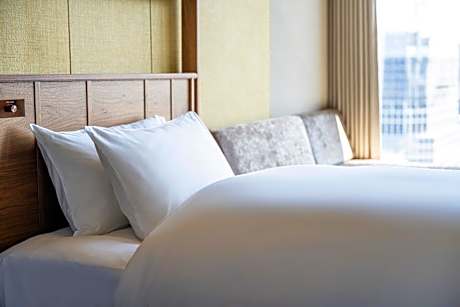 Luxury Corner King Room with Sofa Bed - Non-Smoking