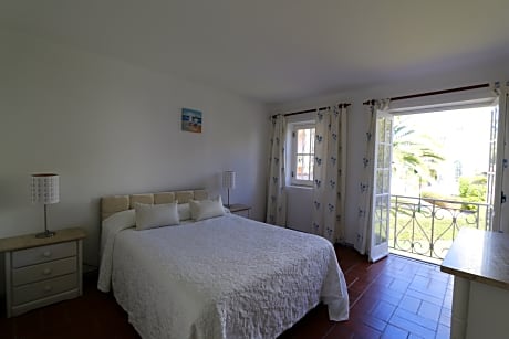 Apartment Three Bedrooms in Old Village,Solar do Golfe or Prestige, townhouse or 1st floor/2nd Floor