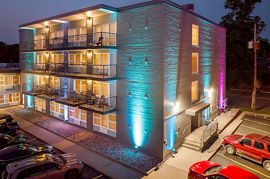 Clarion Pointe Rhinelander Downtown