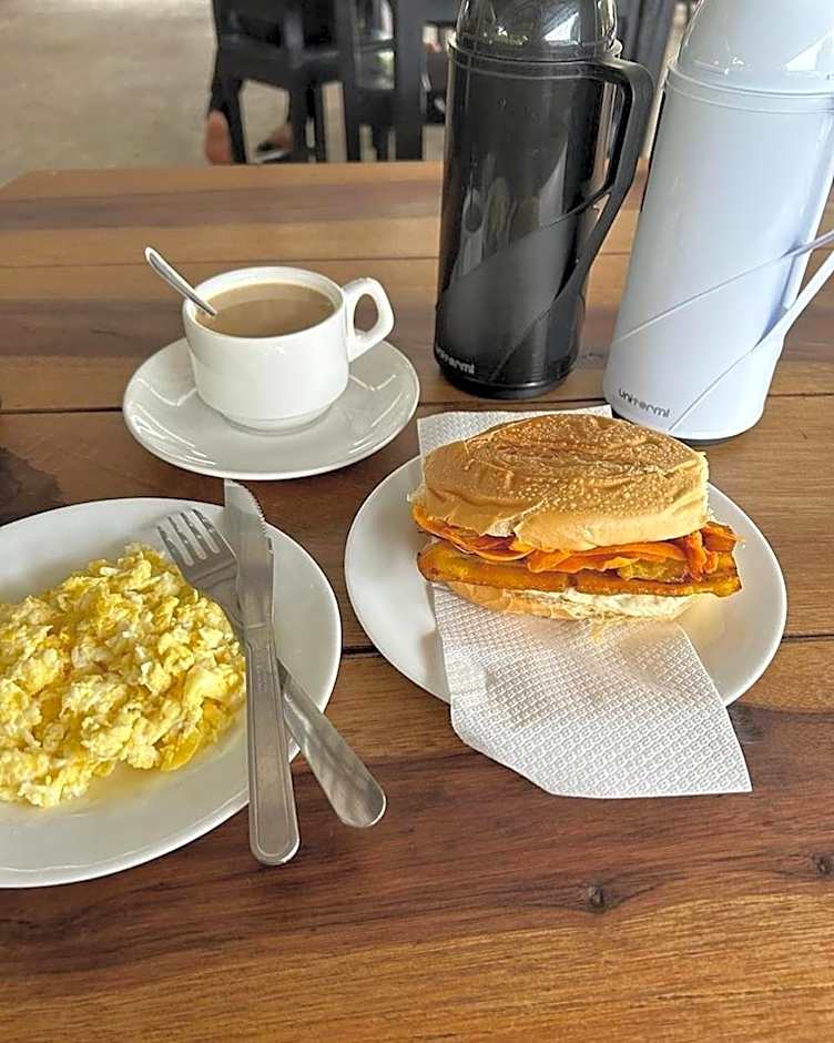 Pousada da Onça - Itapiranga, AM