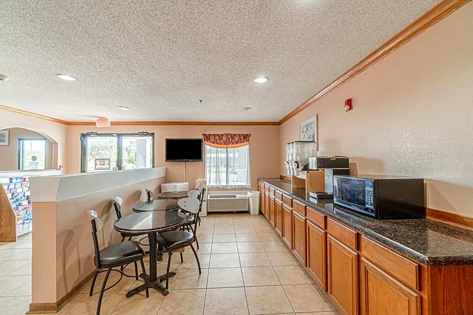 Capital O Fairway Inn - Baytown La Porte TX