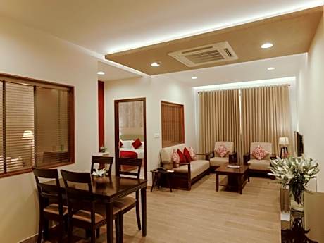 SFS HOMEBRIDGE HOTEL 