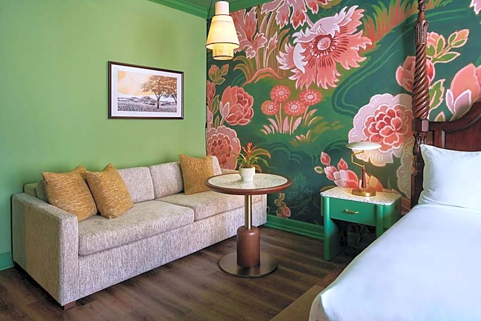 The Carlton Hotel, Atascadero – Paso Robles, a Tribute Portfolio Hotel