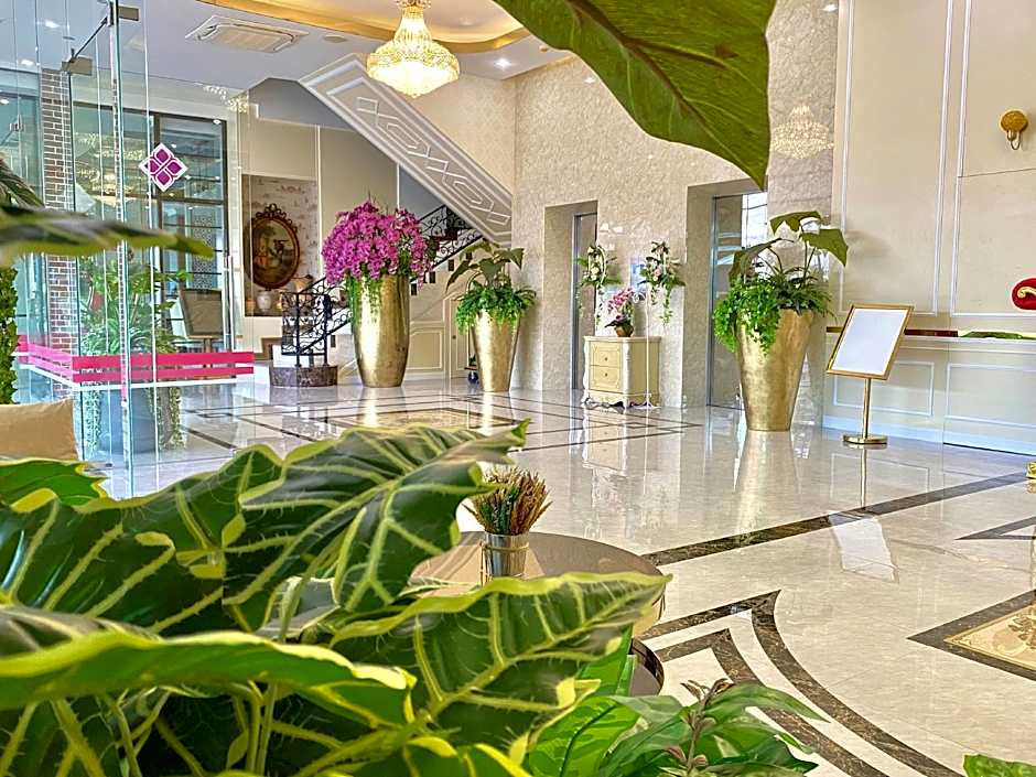 Banbua Grand Udon Hotel