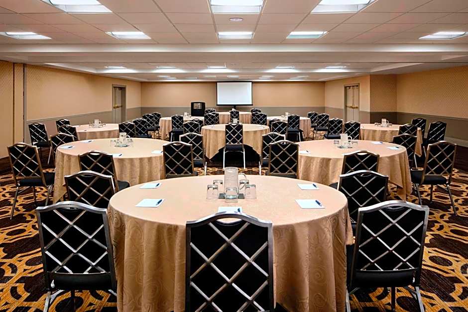 Sheraton New Orleans Hotel