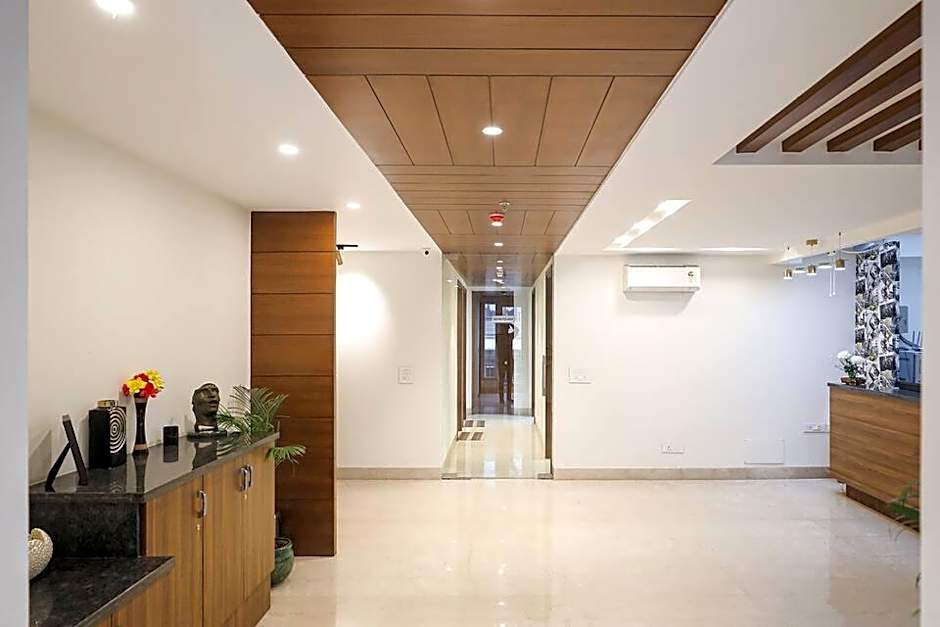 FabHotel La Paz Stay B&B