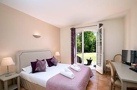 Deluxe Double Room with Bath