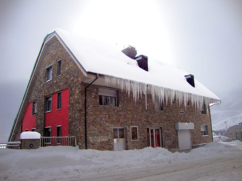 Apartamentos Araco 3000