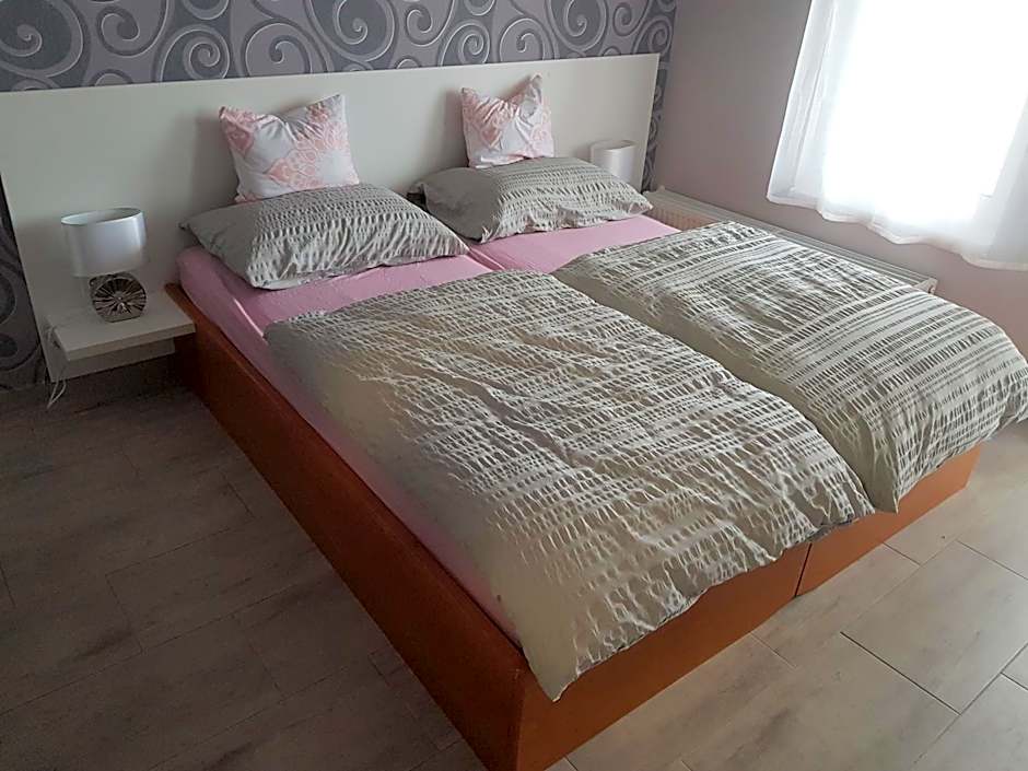 Flamingó Apartmanház