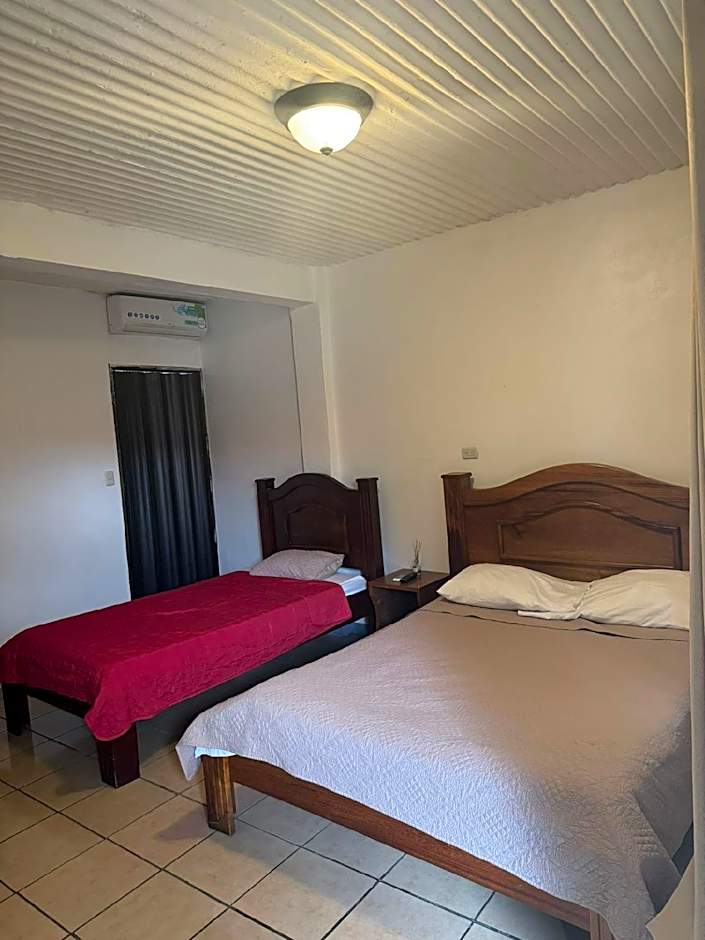 Photo 1 of 1 of Classic 1 Double Bed or 1 Twin Bed