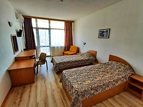 Twin Room with Balcony