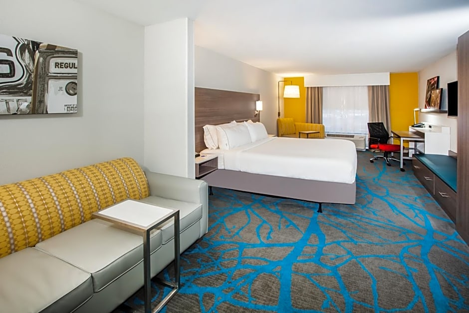 Holiday Inn Express & Suites Litchfield By IHG