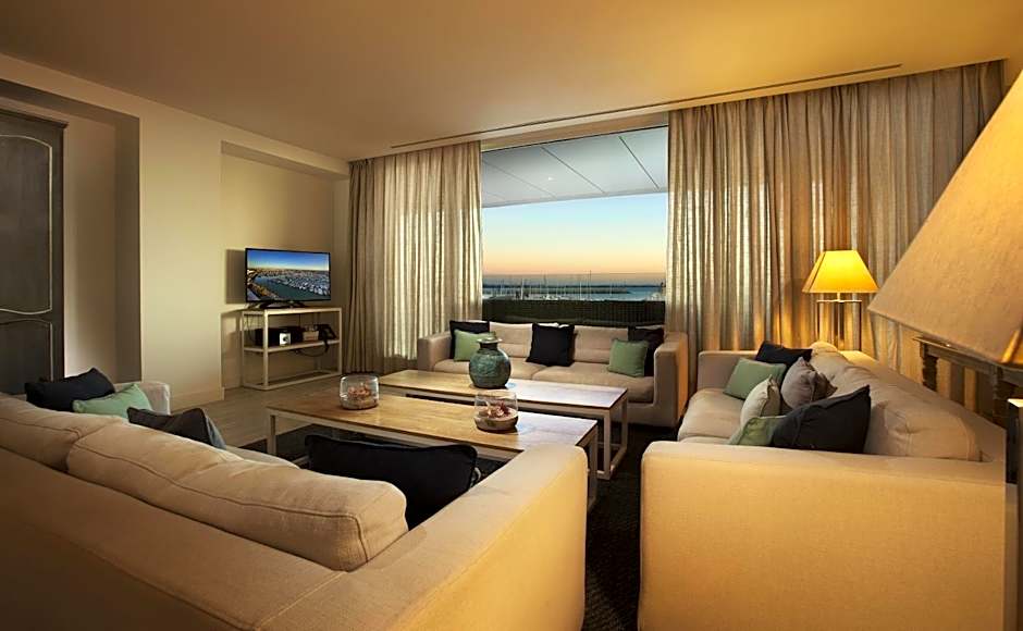 Suites Puerto Sherry