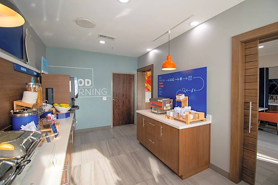 HOLIDAY INN EXPRESS AND SUITES SULPHUR SPRINGS By IHG