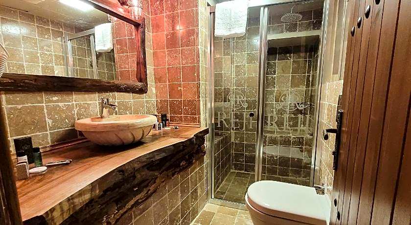 Reji Boutique Hotel
