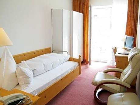 Standard Single Room - Backside