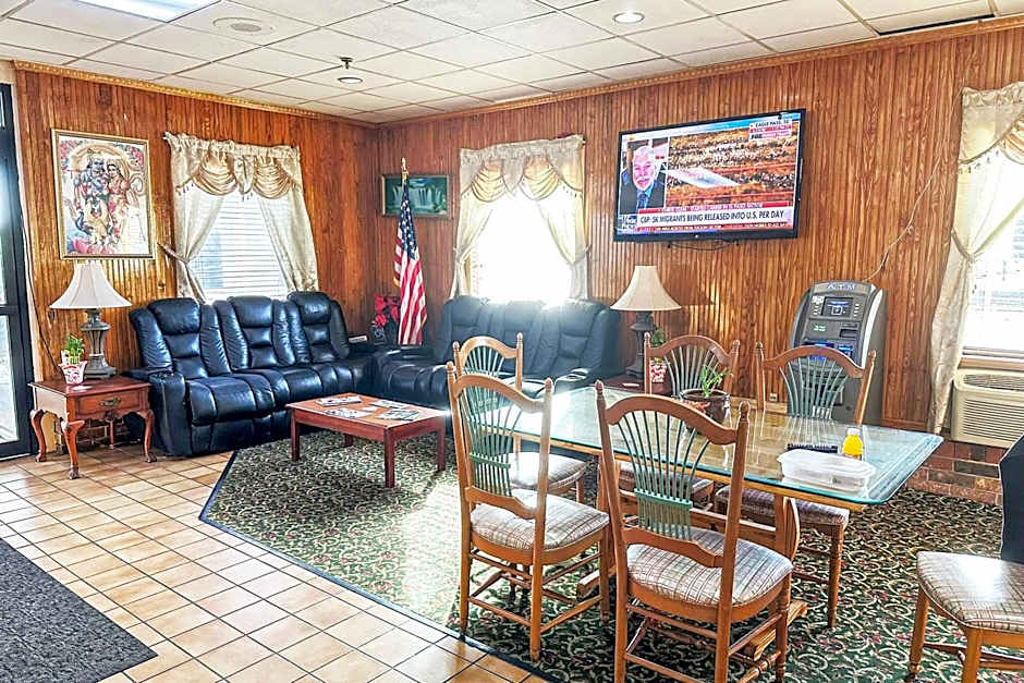 Super Inn & Suites by OYO Milledgeville