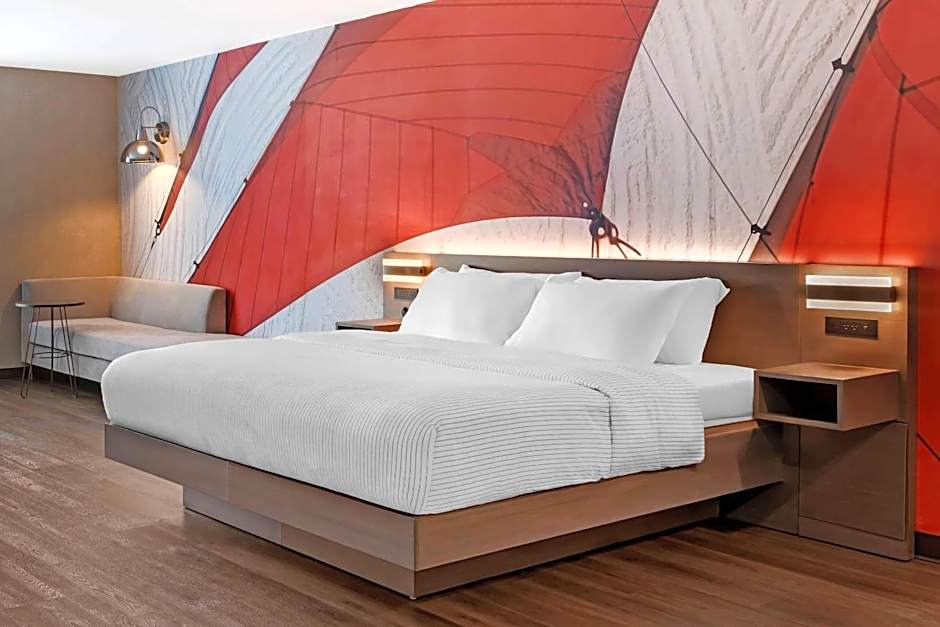 Cambria Hotel & Suites Plymouth