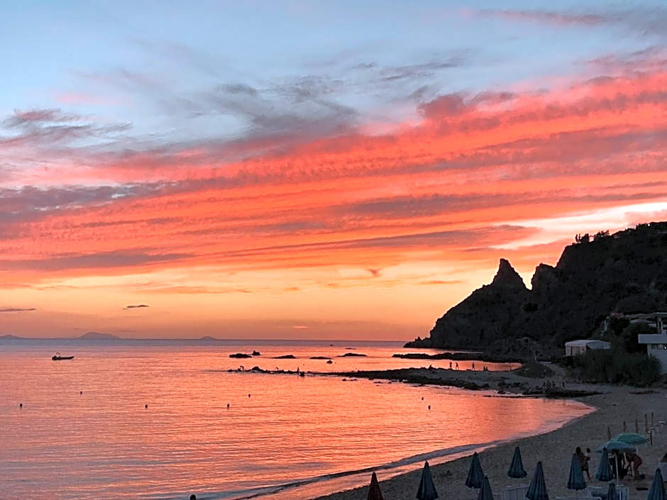 Rosy Hotel Residence