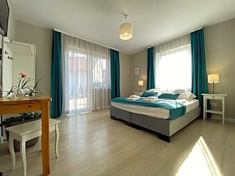 Double or Twin Room with Shared Bathroom