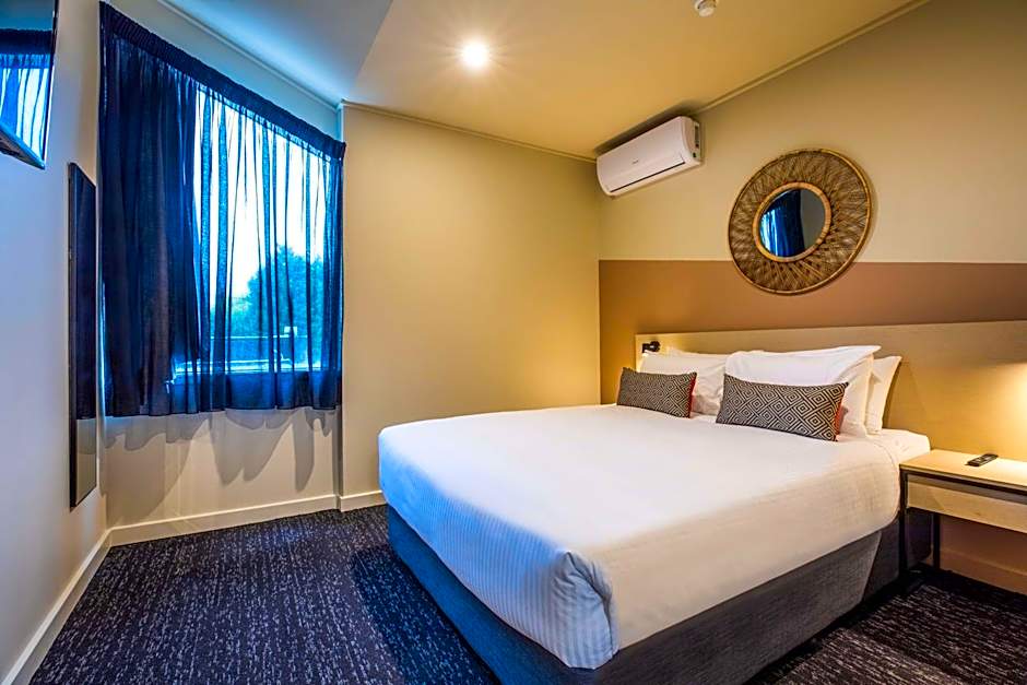 Nightcap at Manhattan Hotel