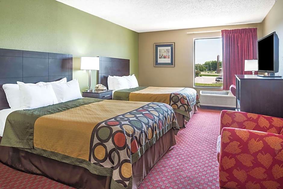 Super 8 by Wyndham Troy IL/St. Louis Area