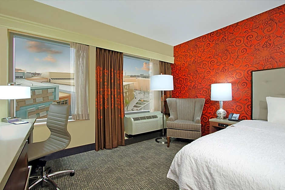Hampton Inn By Hilton & Suites Columbus-Downtown