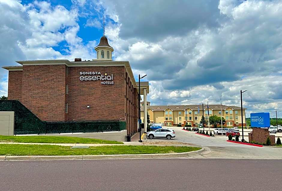 Sonesta Essential Hotels Overland Park