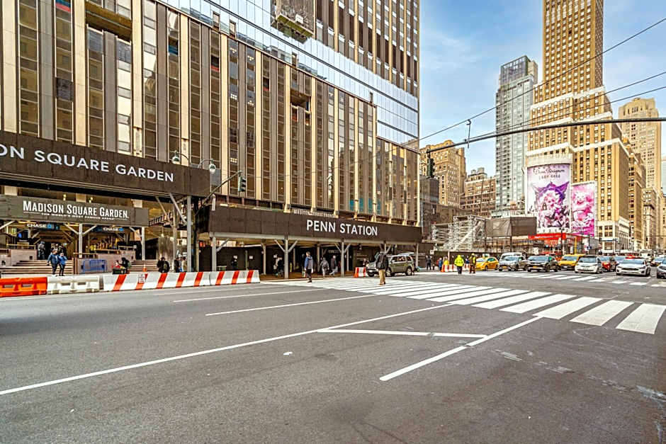 West 30th Street Guest House