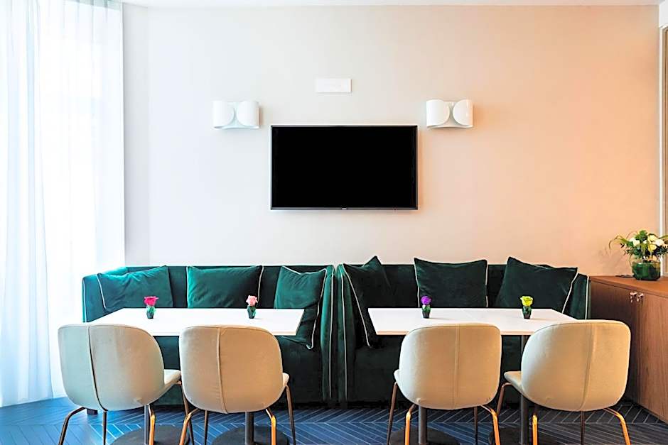 Amadomus Luxury Suites