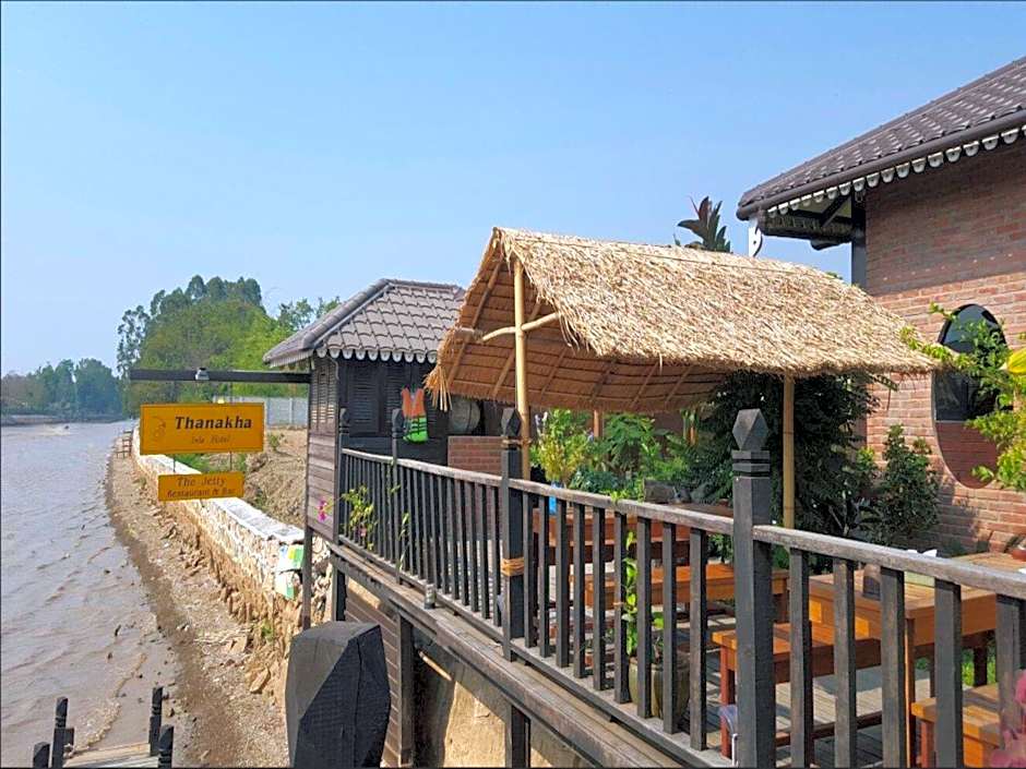 Thanakha Inle Hotel