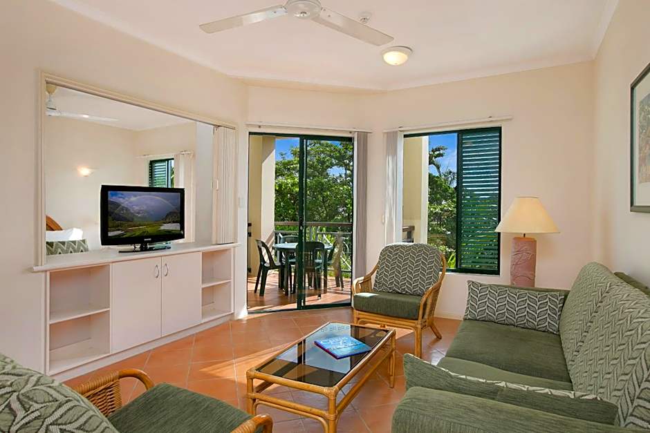 Tropic Towers Apartments