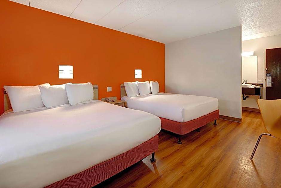 Motel 6-Lakeville, MN - South - Lakeville