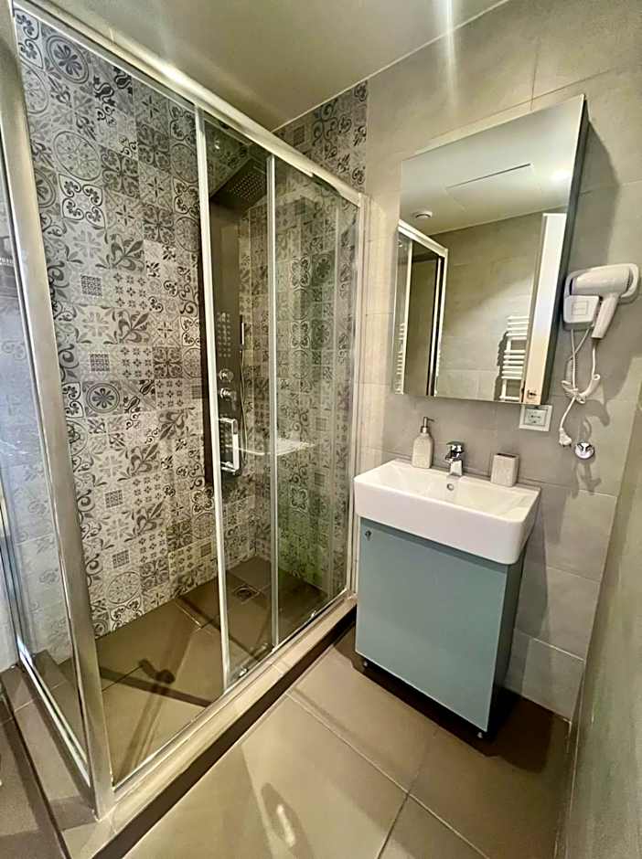 Athenian Retreat Penthouses