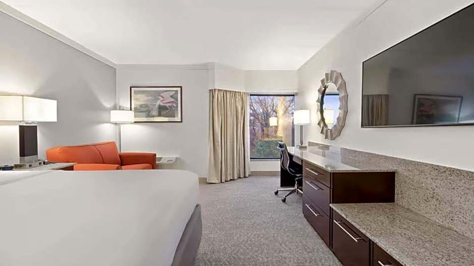 Woodcliff Hotel And Spa