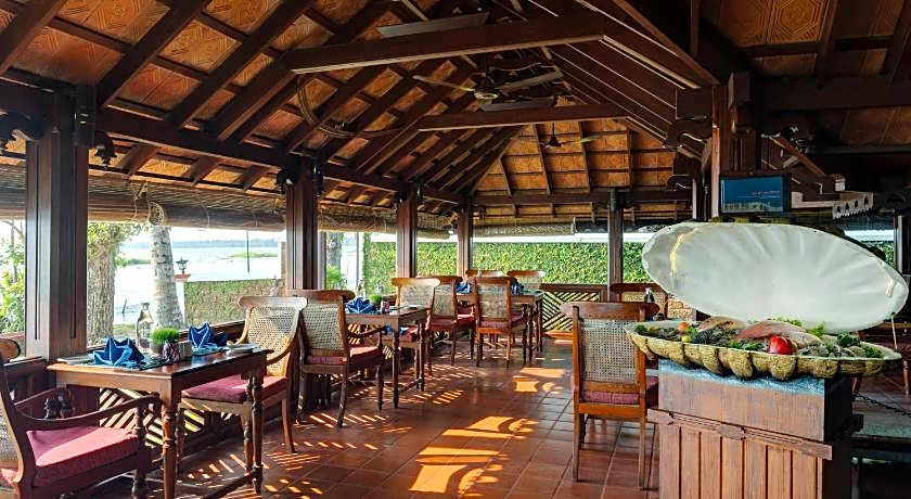 Coconut Lagoon - CGH Earth
