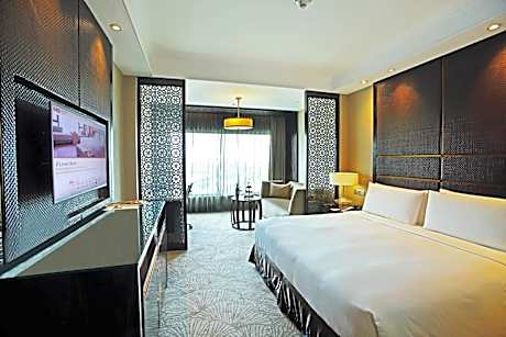 Standard King Room