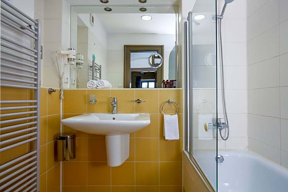 Charles Bridge Heritage Suites by SALVATOR HOTELS