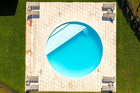 Noronha Lima Boutique Hotel by HostWise