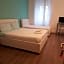 B&B Porto Vecchio ROOMS - Stazione Centrale Trieste
