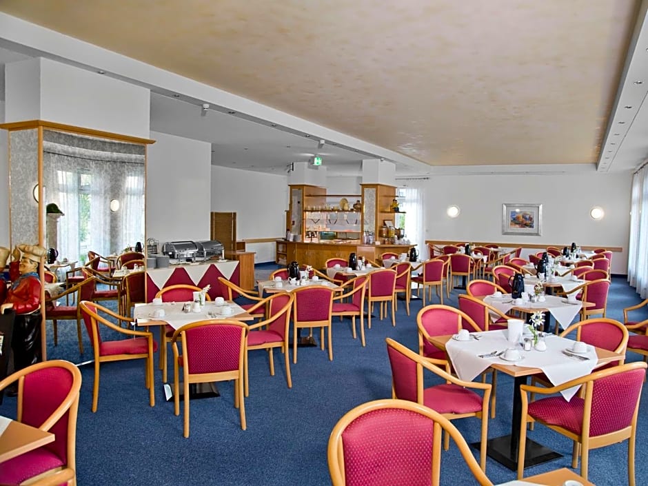 Fairway Hotel