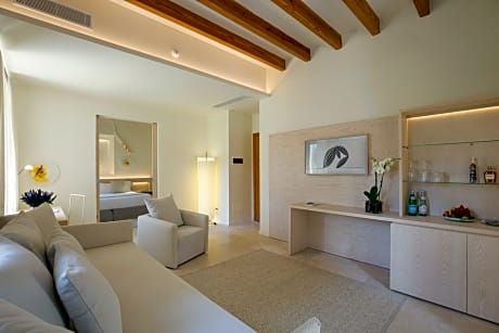 Luxury Suite