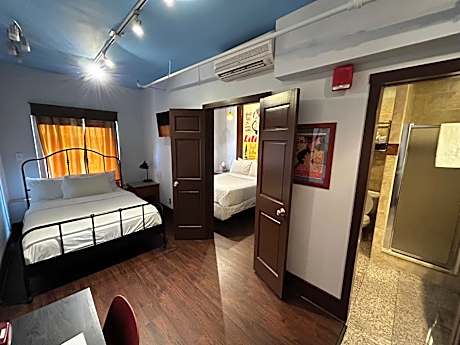 Deluxe Quadruple Room
