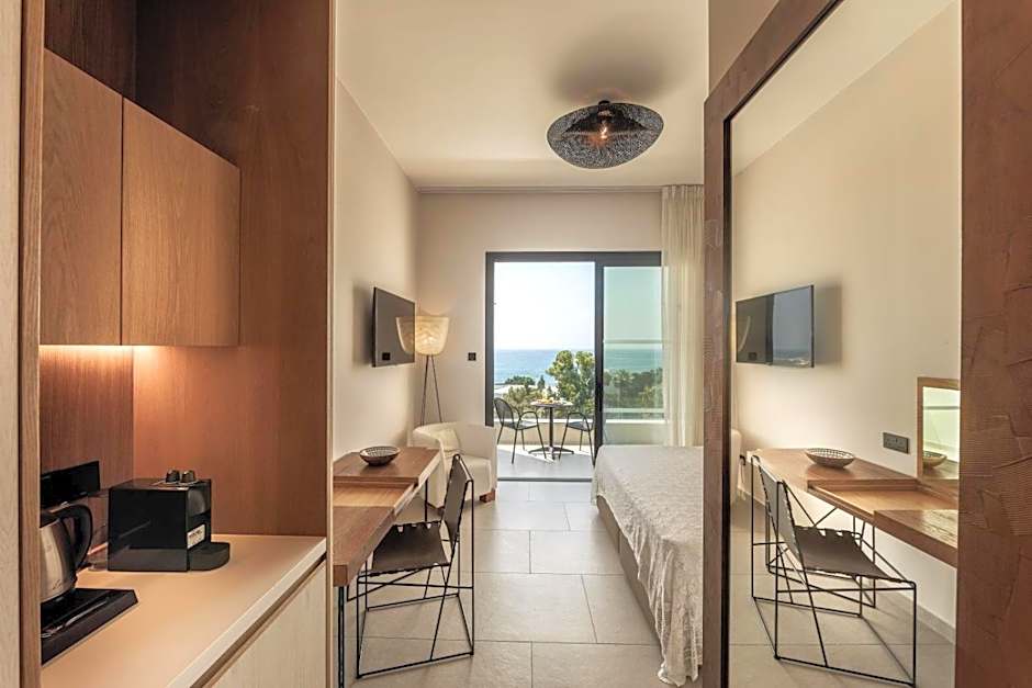 Anemi Hotel & Suites