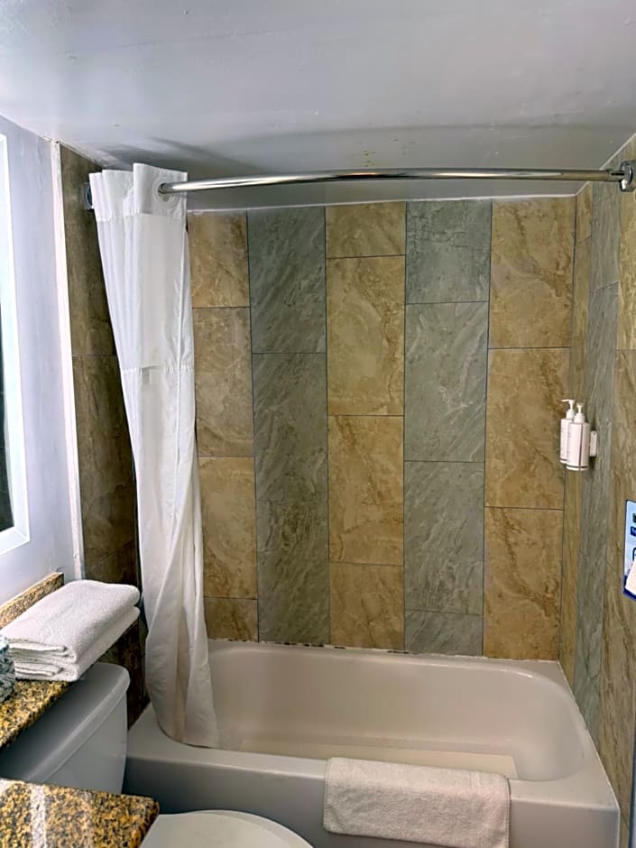 Travelodge by Wyndham Virginia Beach