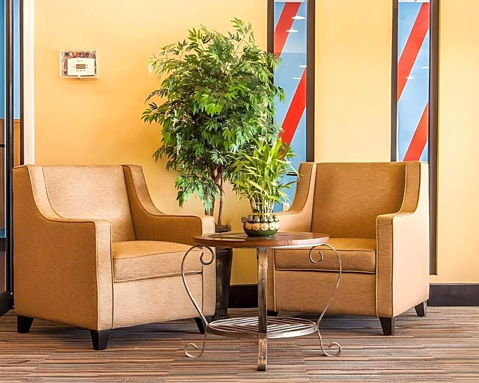 Comfort Inn & Suites Elk City South